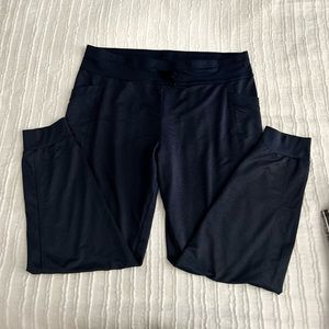 32 COOL MEN JOGGERS